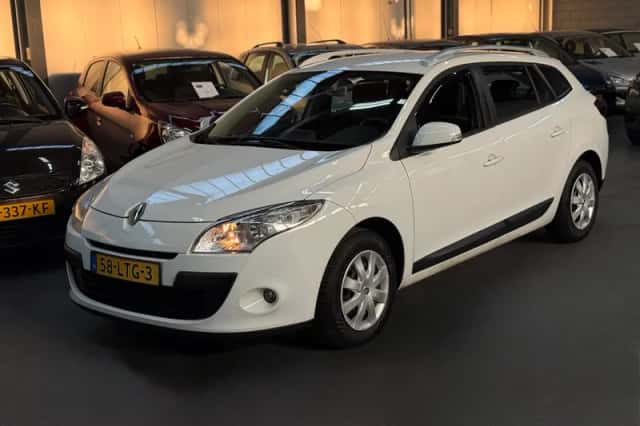 Renault Mégane (2010) thumbnail 1