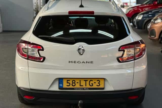 Renault Mégane (2010) thumbnail 4