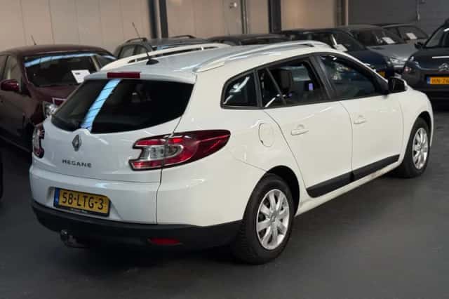 Renault Mégane (2010) thumbnail 5