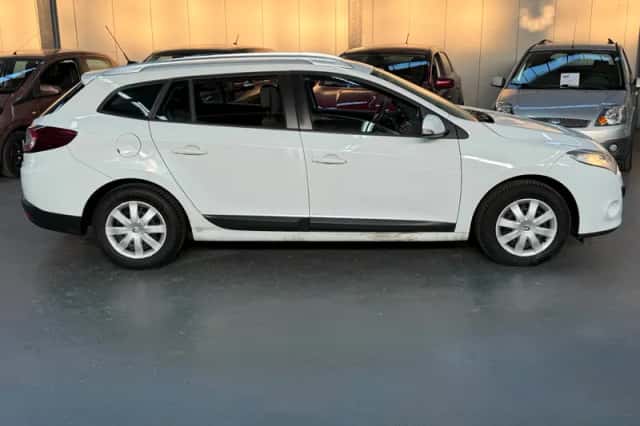 Renault Mégane (2010) thumbnail 6