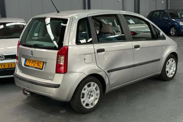 Fiat Idea (2004) thumbnail 2