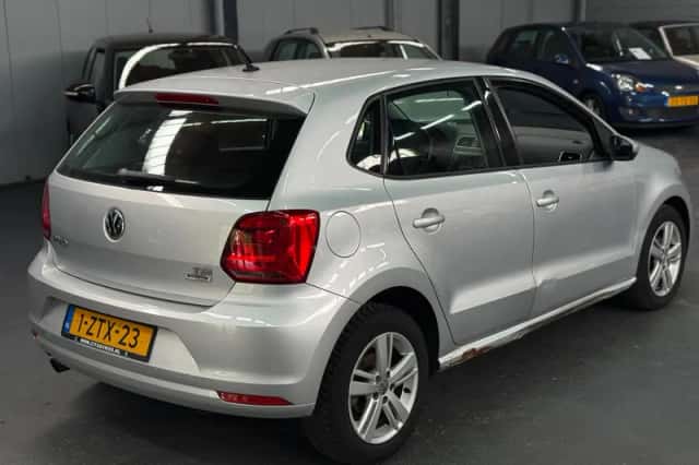 Volkswagen Polo (2014) thumbnail 2