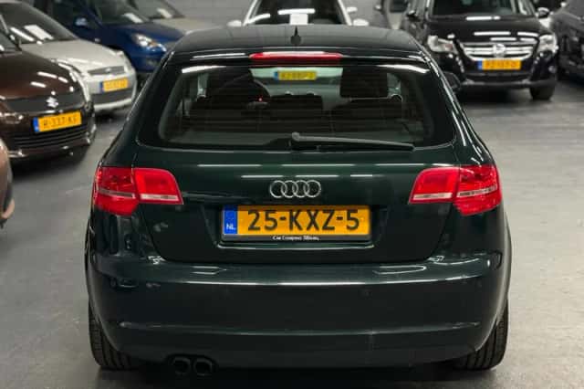 Audi A3 (2010) thumbnail 4