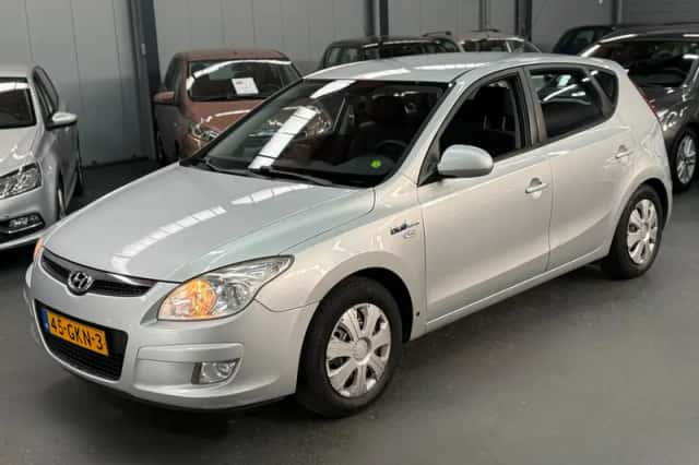 Hyundai i30 (2008) thumbnail 1