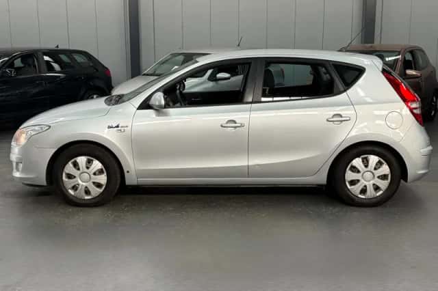 Hyundai i30 (2008) thumbnail 5
