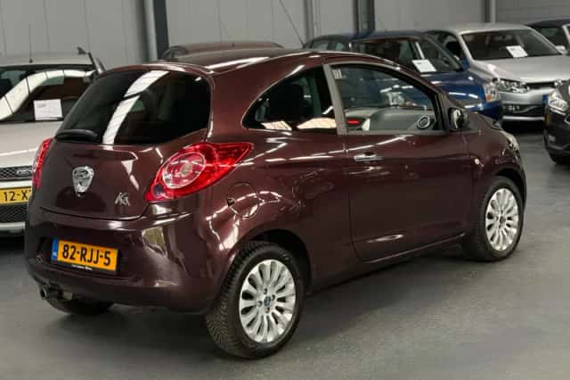 Ford Ka (2011) thumbnail 2