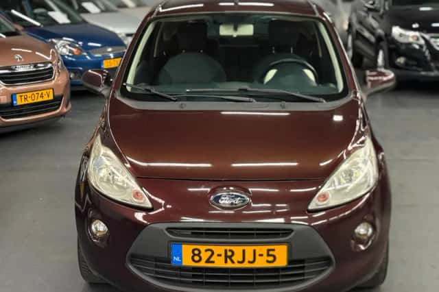Ford Ka (2011) thumbnail 3