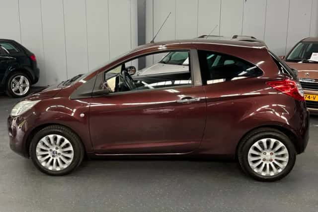 Ford Ka (2011) thumbnail 5