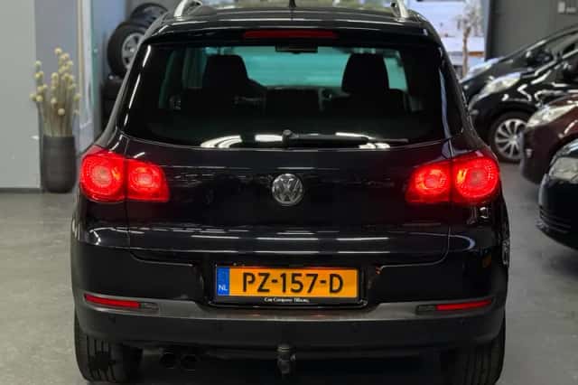 Volkswagen Tiguan (2010) thumbnail 4