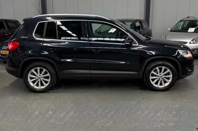 Volkswagen Tiguan (2010) thumbnail 6