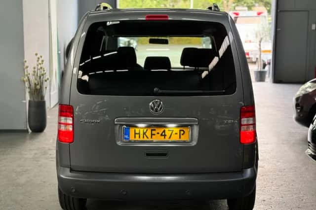 Volkswagen Caddy (2012) thumbnail 4