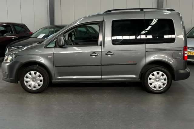 Volkswagen Caddy (2012) thumbnail 5