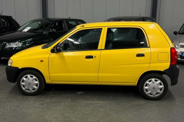 Suzuki Alto (2003) thumbnail 4