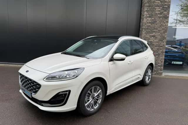 Ford Kuga (2023) thumbnail 1
