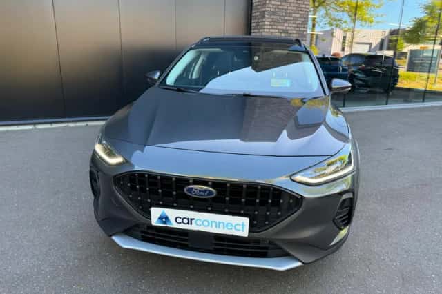 Ford Focus (2025) thumbnail 2