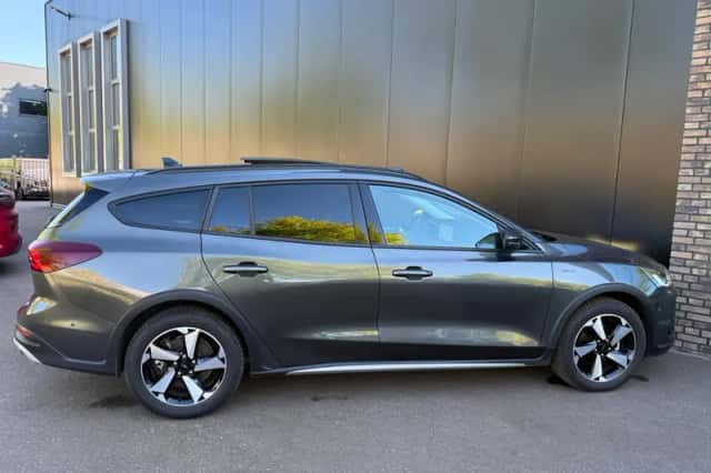 Ford Focus (2025) thumbnail 6