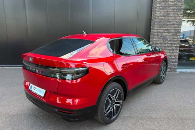 Ford Capri (2025) thumbnail 6