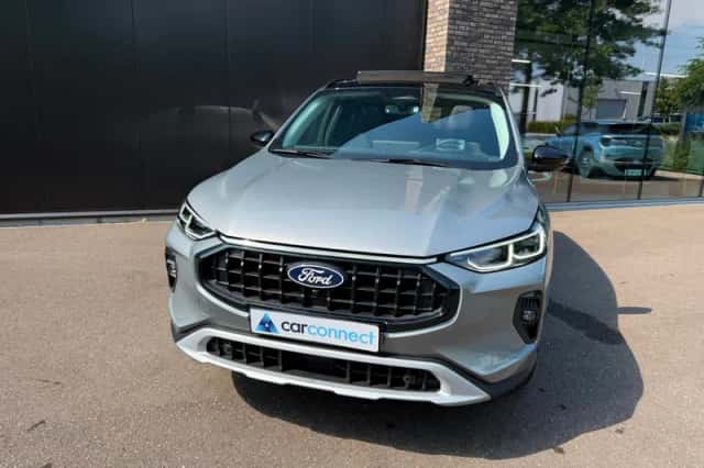Ford Kuga (2025) thumbnail 2