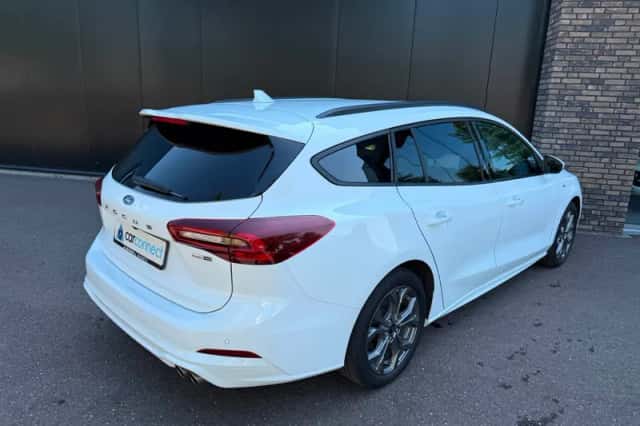 Ford Focus (2023) thumbnail 6