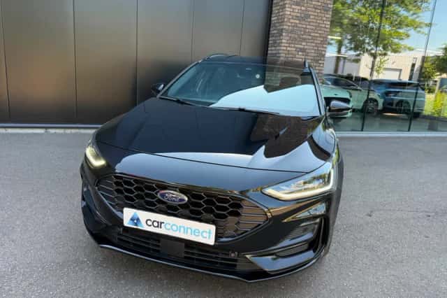 Ford Focus (2023) thumbnail 2