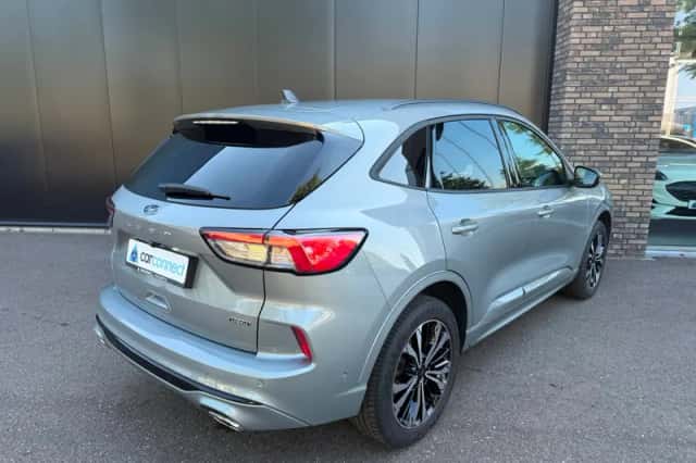 Ford Kuga (2023) thumbnail 6