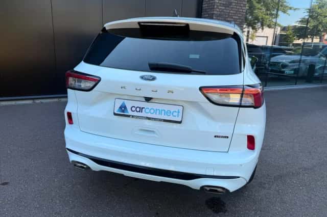 Ford Kuga (2023) thumbnail 5