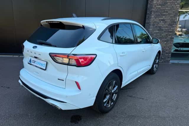 Ford Kuga (2023) thumbnail 6