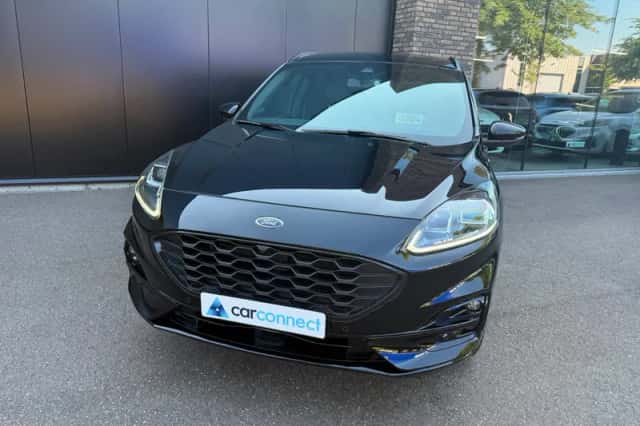 Ford Kuga (2022) thumbnail 3