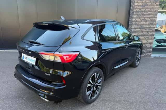 Ford Kuga (2022) thumbnail 6