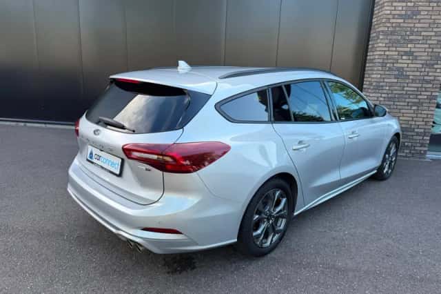 Ford Focus (2023) thumbnail 4