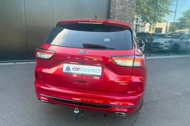 Ford Kuga (2023) thumbnail 5