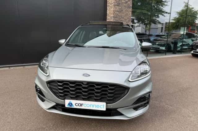 Ford Kuga (2023) thumbnail 2
