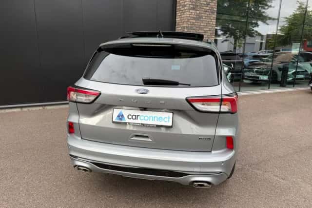 Ford Kuga (2023) thumbnail 5