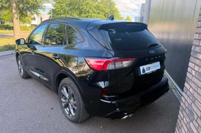 Ford Kuga (2023) thumbnail 4