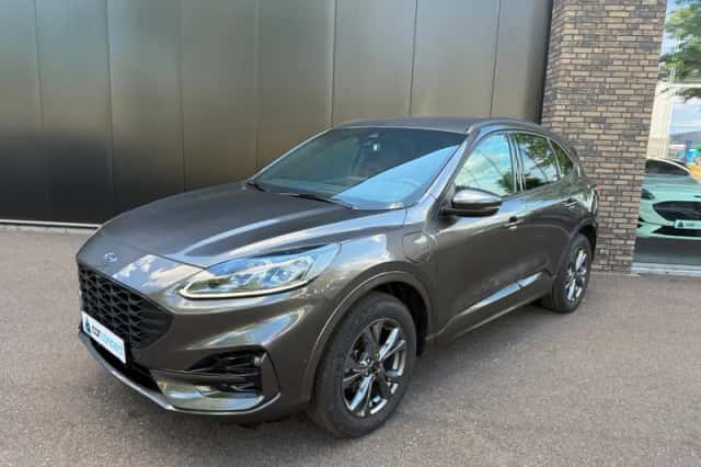 Ford Kuga (2023) thumbnail 1