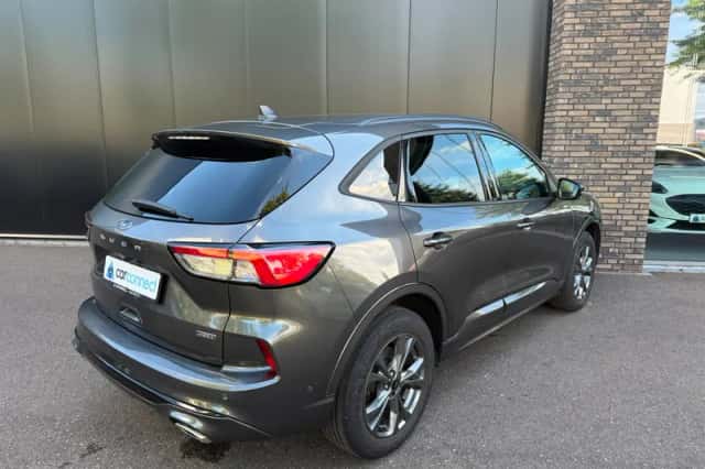 Ford Kuga (2023) thumbnail 6