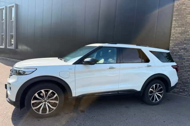 Ford Explorer (2024) thumbnail 2