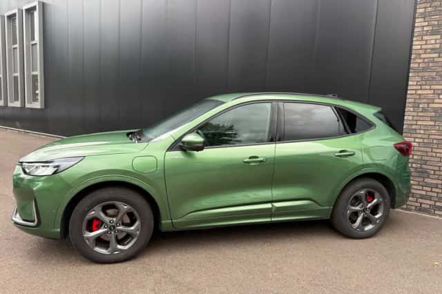 Ford Kuga (2025) thumbnail 2