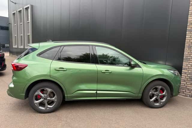 Ford Kuga (2025) thumbnail 5