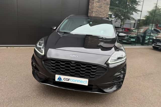 Ford Kuga (2022) thumbnail 4