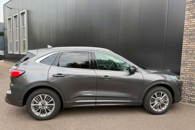 Ford Kuga (2022) thumbnail 6