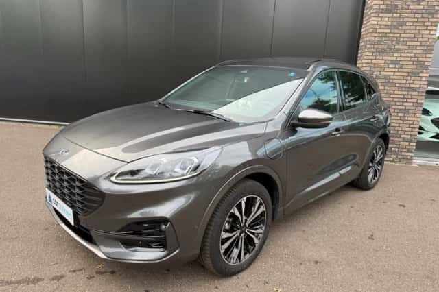 Ford Kuga (2023) thumbnail 1