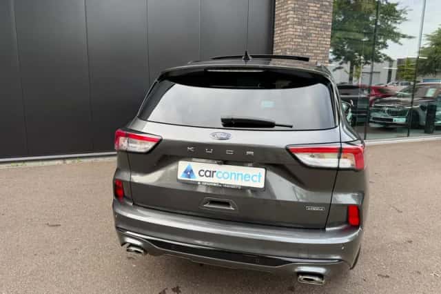Ford Kuga (2023) thumbnail 6