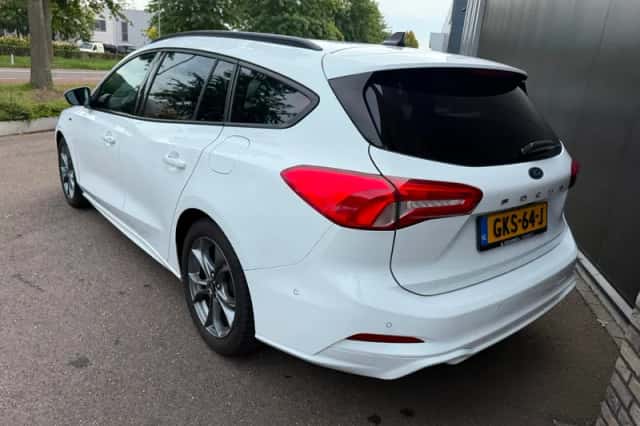 Ford Focus (2020) thumbnail 4