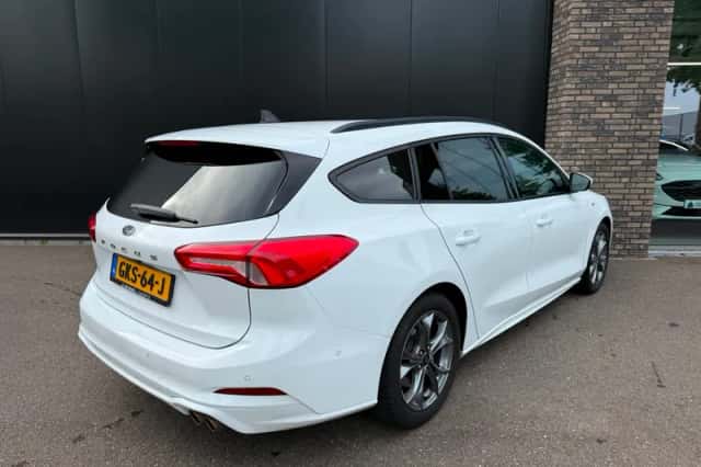 Ford Focus (2020) thumbnail 6