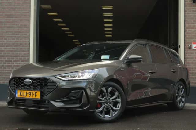 Ford Focus (2025) thumbnail 1