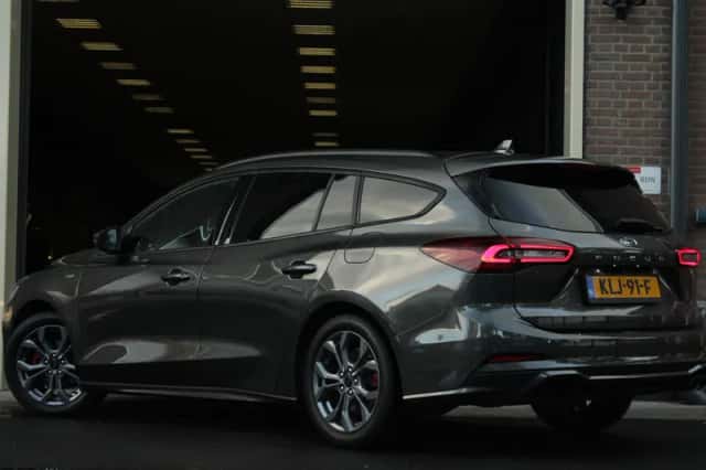 Ford Focus (2025) thumbnail 5
