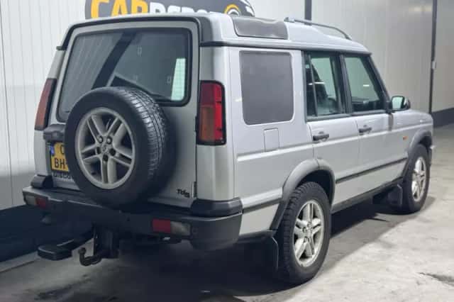 Land Rover Discovery (2003) thumbnail 5