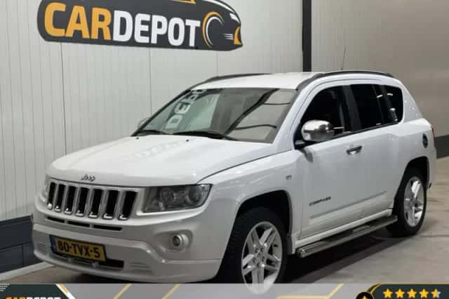 Jeep Compass (2012) thumbnail 1