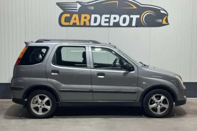 Suzuki Ignis (2006) thumbnail 4